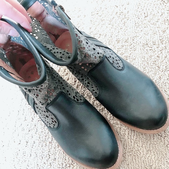 Booties - Picture 2 of 3